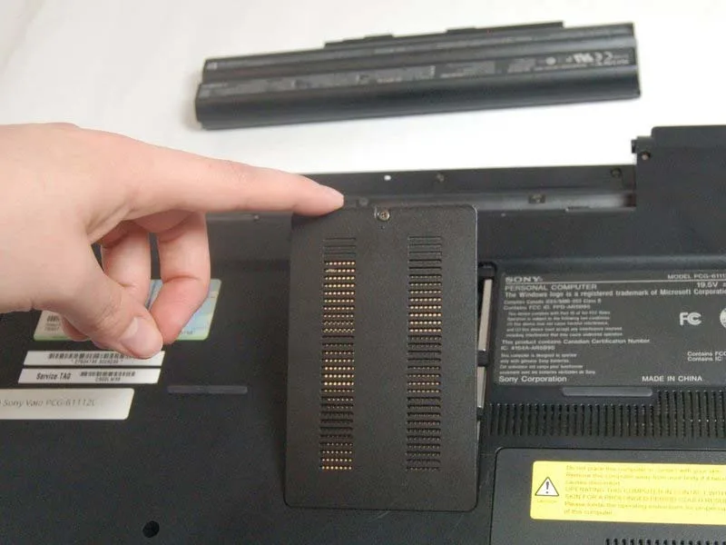 huong-dan-thay-ram-sony-vaio-vpccw17fx-h5