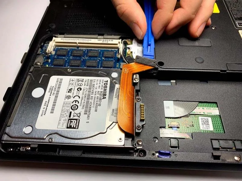 huong-dan-cach-thay-the-o-cung-sony-vaio-pcg-41216l-djon-gian-h4