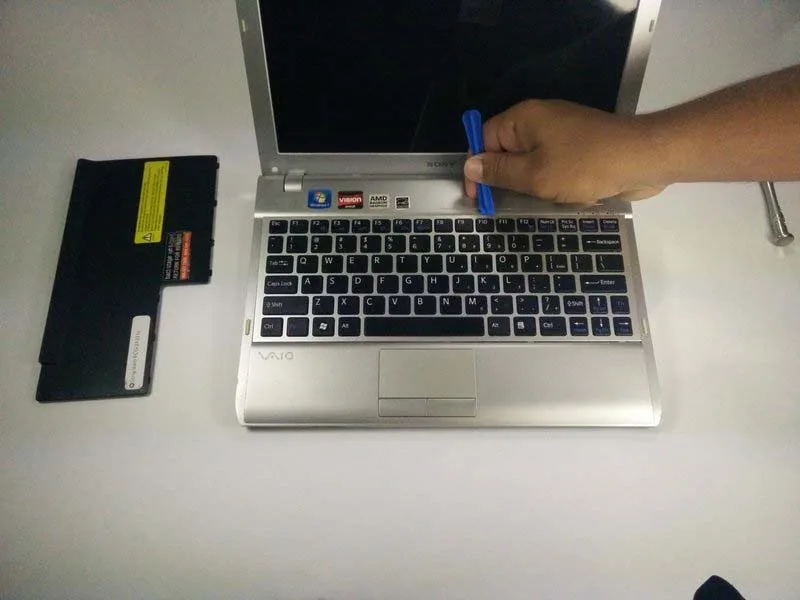 quy-trinh-thay-bo-mach-chu-sony-vaio-pcg-31311l-h4