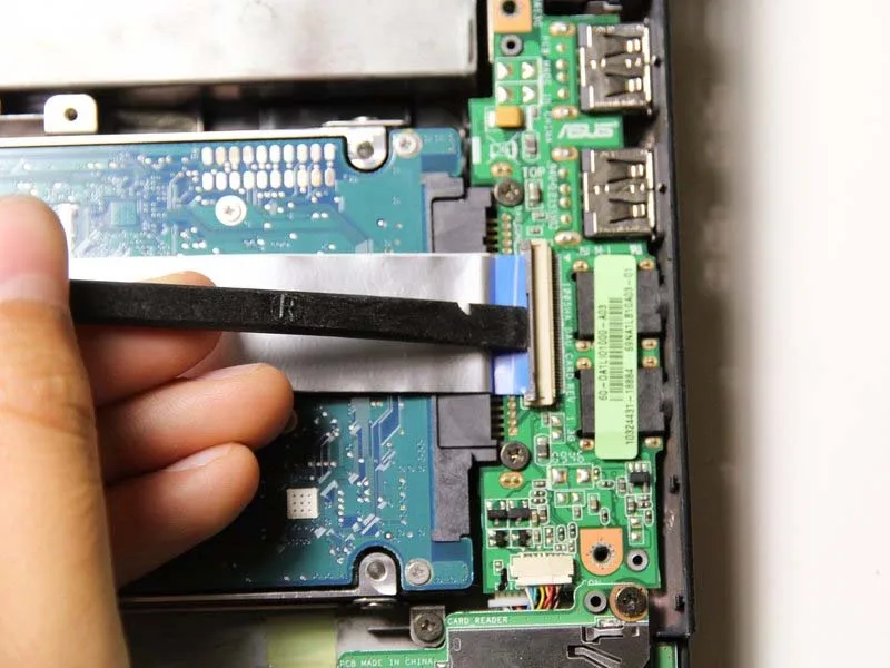 huong-dan-cach-thay-the-o-cung-cho-asus-eee-pc-1005peb-h24