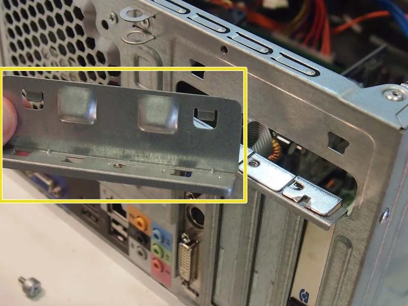 cach-thay-modem-quay-so-tren-khe-cam-pci-cua-dell-inspiron-530-dcmf-h3