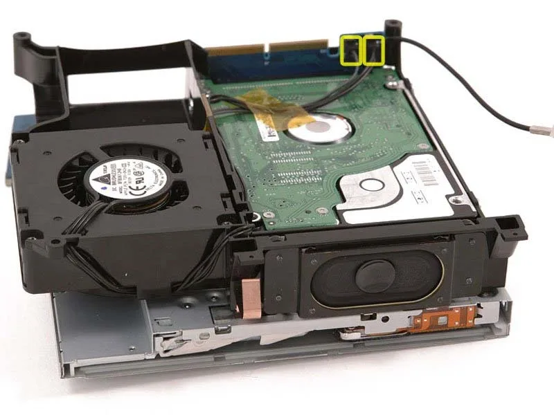 cach-thay-the-o-djia-quang-tren-mac-mini-powerpc-djon-gian-h14