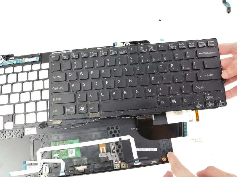 huong-dan-thay-the-ban-phim-sony-vaio-pcg-4121gl-h9