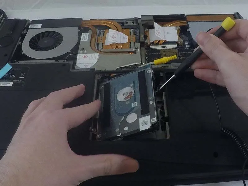 quy-trinh-thay-ssd-msata-cho-origin-eon17-s-chi-mat-vai-phut-h8