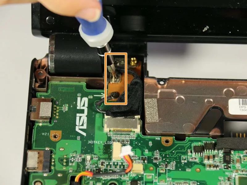 huong-dan-cach-thay-bo-mach-chu-asus-eee-pc-1000he-h16