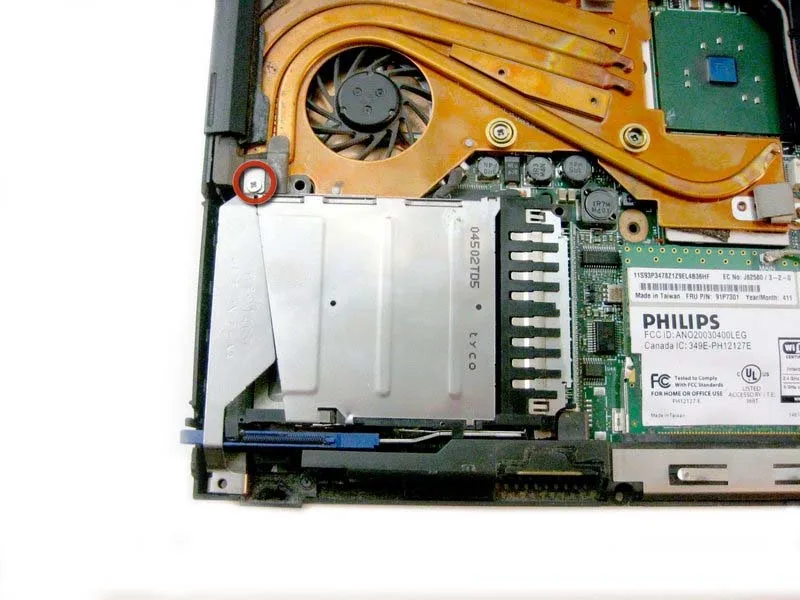 huong-dan-thay-cong-mini-pci-tren-laptop-ibm-thinkpad-t42-h5