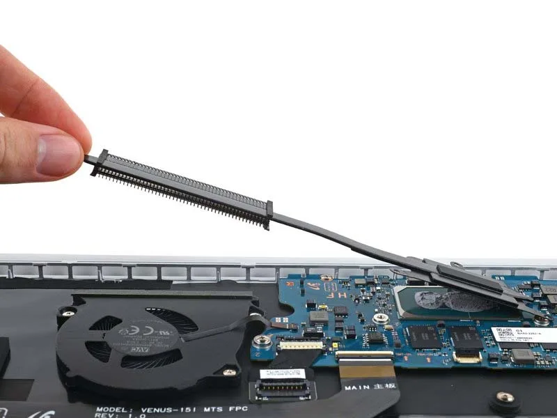 huong-dan-thay-bo-mach-chu-cho-samsung-galaxy-book-pro-15-h10