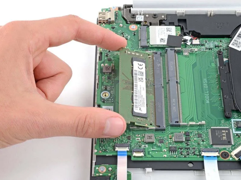 meo-thay-ram-laptop-hp-15-dy-hoac-15-ef-h16