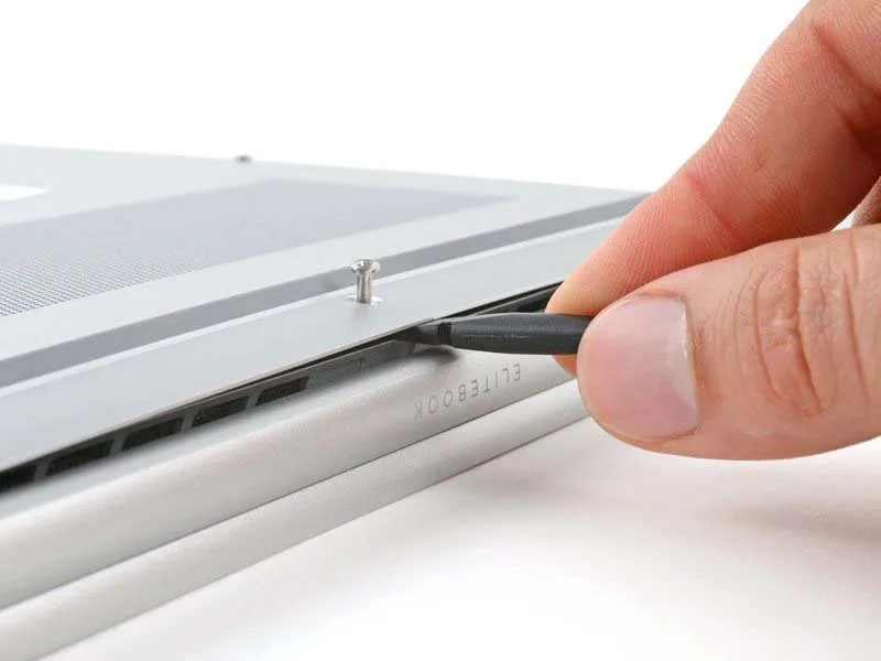 cach-thay-the-ssd-cho-laptop-hp-elitebook-840-g9-h3