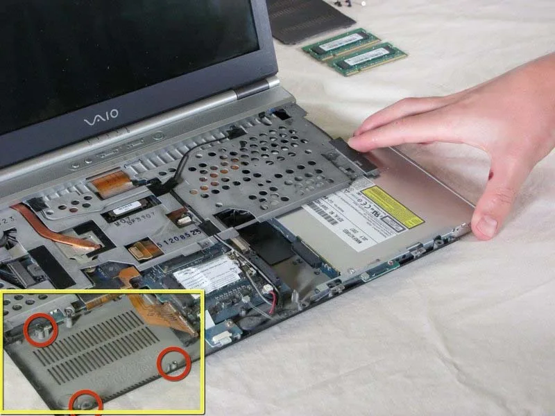 huong-dan-thao-roi-laptop-sony-vaio-vgn-sz120p-h13