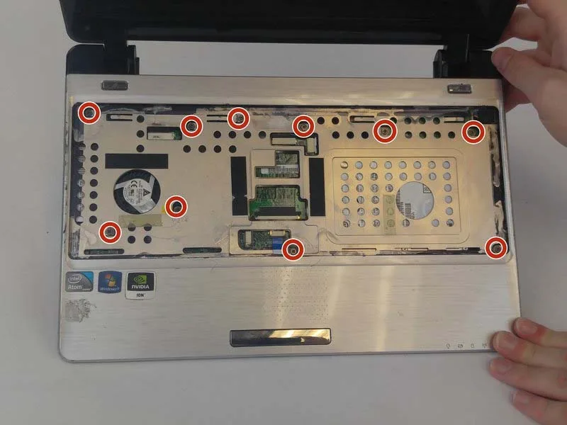cach-thay-quat-tan-nhiet-cho-asus-eee-pc-1201n-h7