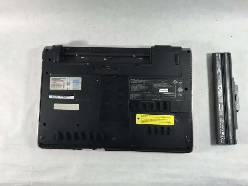cach-thay-pin-sony-vaio-pcg-61411l-h7