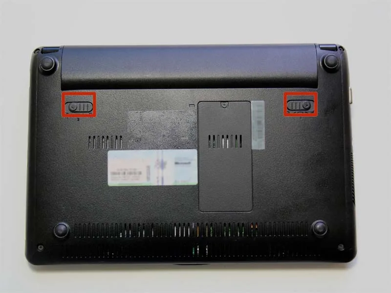 huong-dan-thay-the-wifi-cho-asus-eee-pc-1005peb