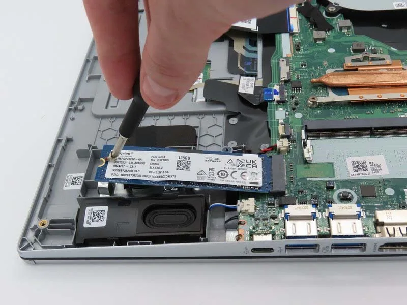 cach-thay-pcie-ssd-cho-acer-aspire-5-a515-56-347n-khong-phai-ai-cung-biet-h7