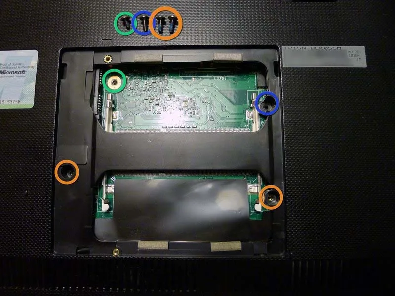quy-trinh-thay-tam-bao-ve-pcb-kim-loai-tren-asus-eee-pc-1215n-h5