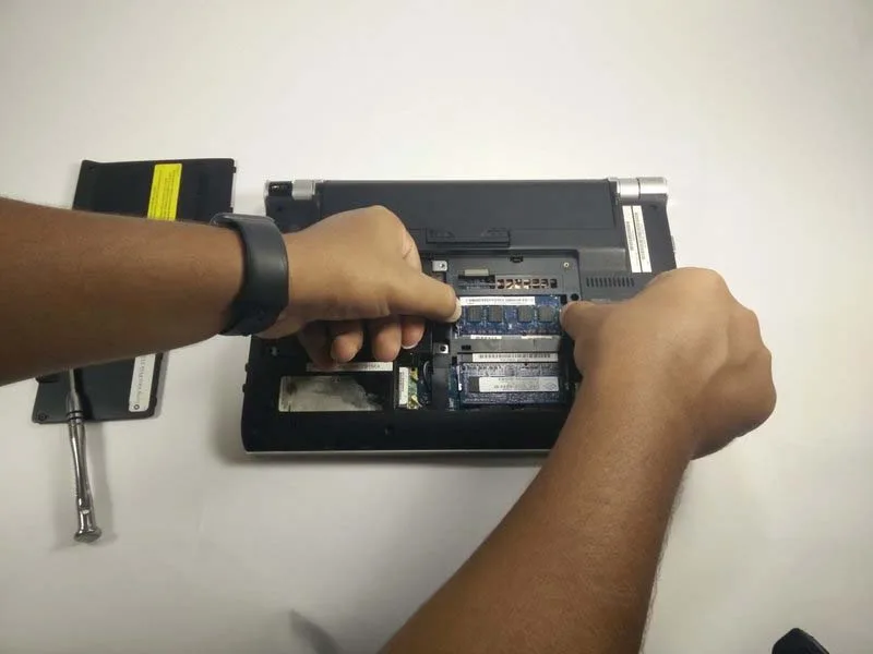 meo-thay-ram-sony-vaio-pcg-31311l-h4
