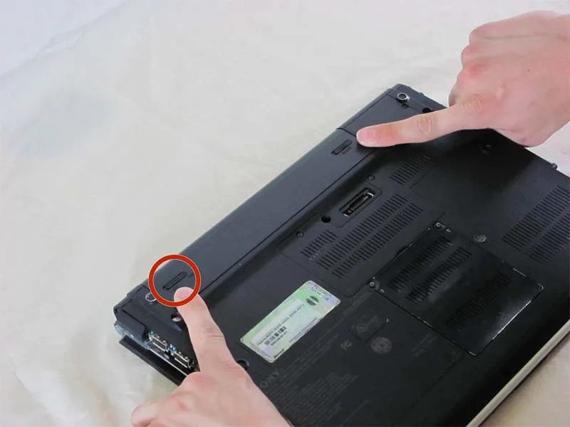 cach-thay-man-hinh-laptop-sony-vaio-vgn-sz120p