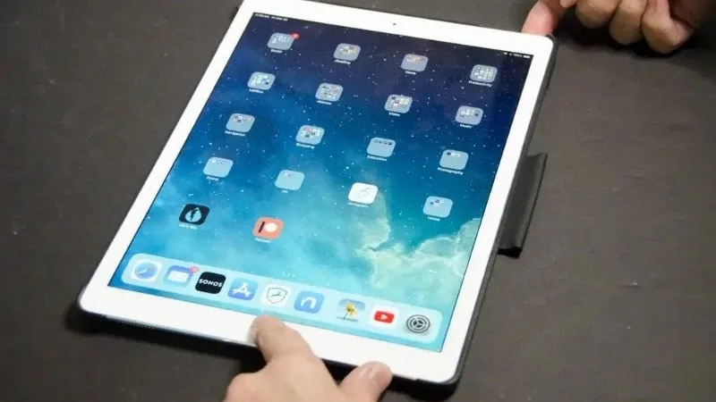 nguyen-nhan-chinh-khien-ipad-bi-djo-cam-ung-la-gi