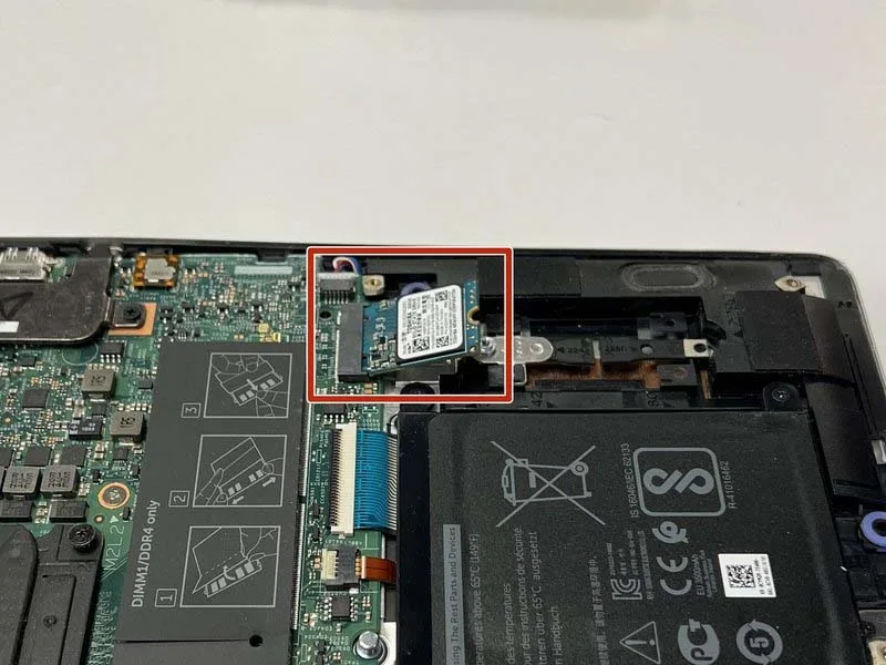 thay-hoac-nang-cap-o-ssd-nvme-trong-laptop-dell-inspiron-7586-2-in-1-h5