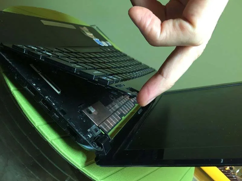 thay-o-cung-hdd-va-quat-tan-nhiet-asus-eee-pc-1015px-h4