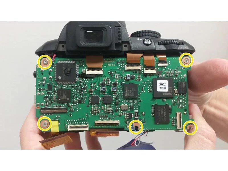 cach-thay-mainboard-may-anh-nikon-d3000-h4
