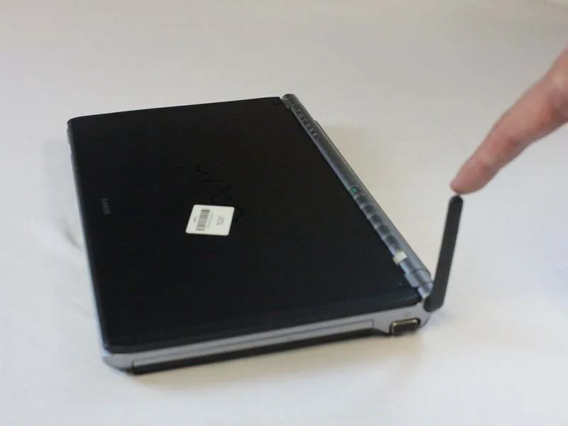 huong-dan-cach-thay-the-o-cung-sony-vaio-pcg-4g1l-h9
