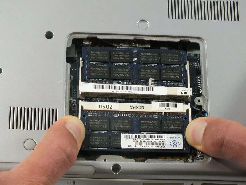cac-buoc-thay-ram-laptop-sony-vaio-pcg-3e2l-h2