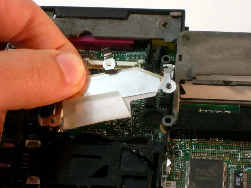 huong-dan-cach-thao-roi-hoan-chinh-ibm-thinkpad-t42-h16