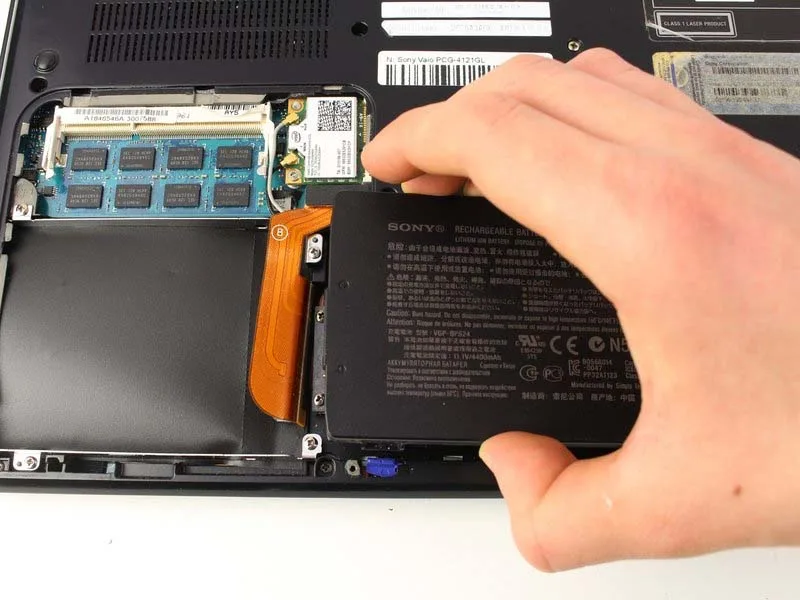 cach-thay-bang-mach-the-sd-sony-vaio-pcg-4121gl-trong-tich-tac-h6