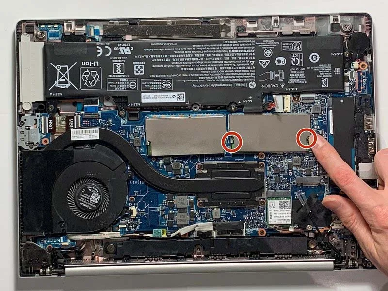 huong-dan-cach-thay-ram-cho-laptop-hp-elitebook-745-g6-h5