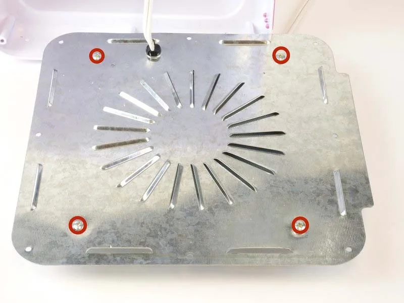 cac-buoc-thay-chan-dje-nostalgia-electrics-pcm805-h3