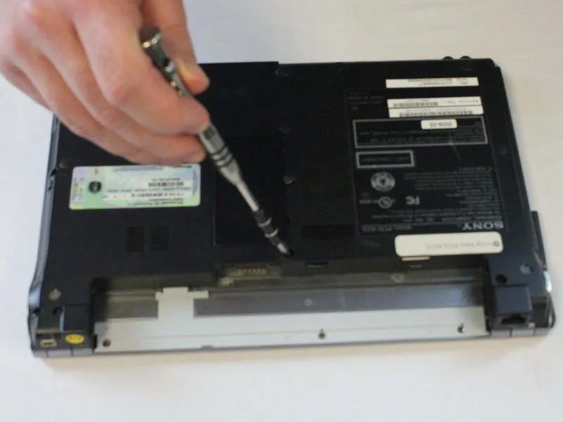 cach-thay-ban-phim-laptop-sony-vaio-pcg-4g1l-h4