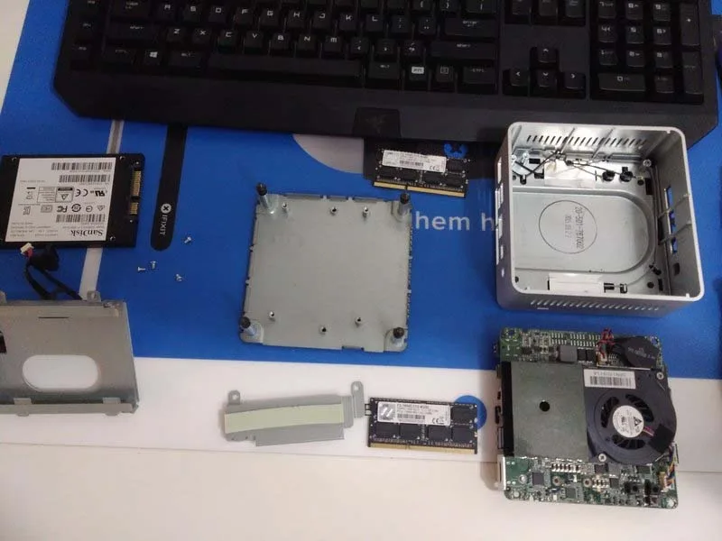huong-dan-cach-thao-roi-intel-nuc5i7ryh-h8