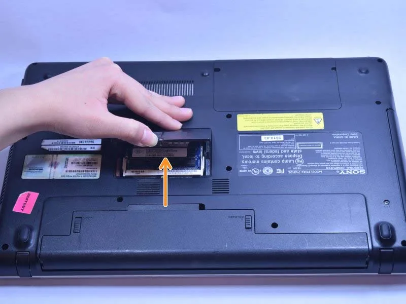 huong-dan-thay-quat-tan-nhiet-laptop-sony-vaio-vpceb11fm-h4