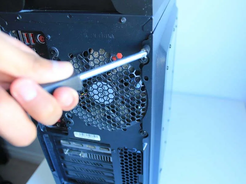 cach-thay-card-djo-hoa-gpu-deepcool-kendomen-va-bo-mach-chu-msi-z97-gaming-5-h14