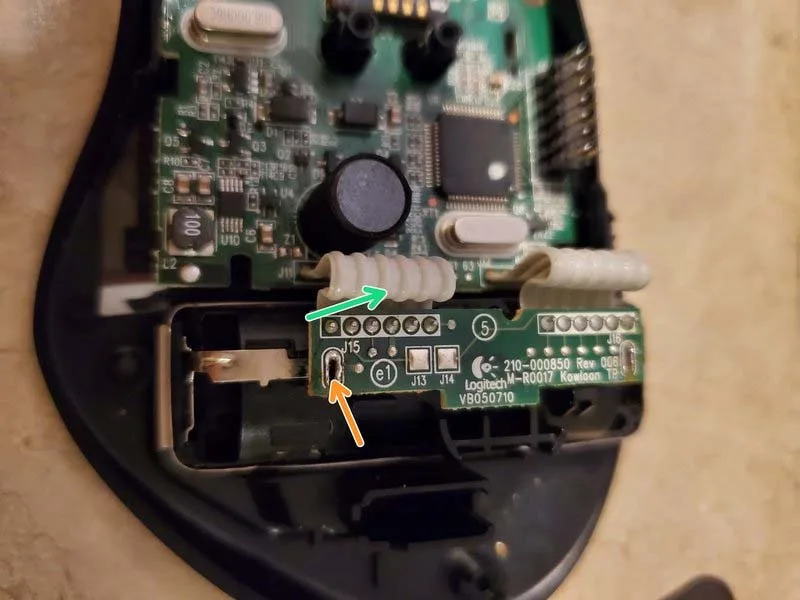 huong-dan-cach-thay-bang-mach-duoi-pcb-logitech-g700s-h14