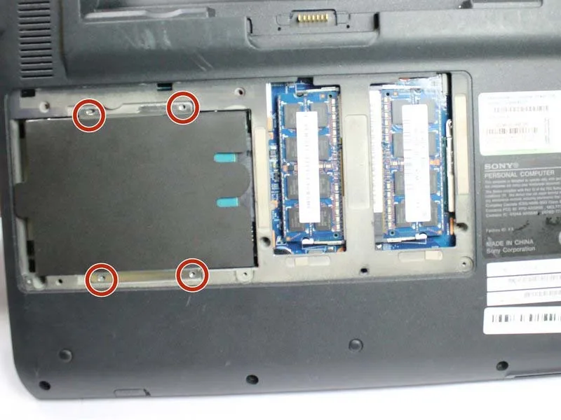 huong-dan-thay-o-cung-laptop-sony-vaio-vpc-y2190x-h5