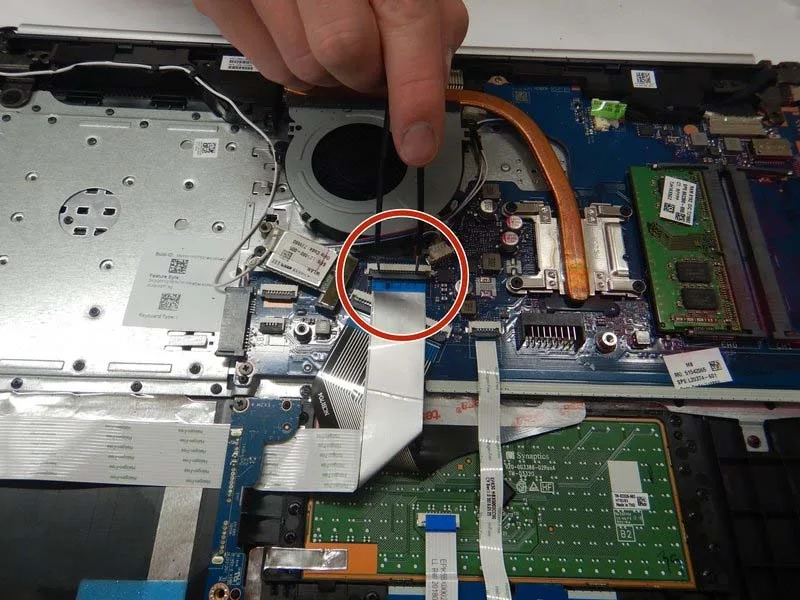 cac-buoc-thay-mainboard-bo-mach-chu-cho-laptop-hp-15-da0012dx-h15