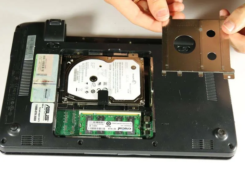 huong-dan-cach-thay-o-djia-quang-tren-mac-mini-powerpc-h6