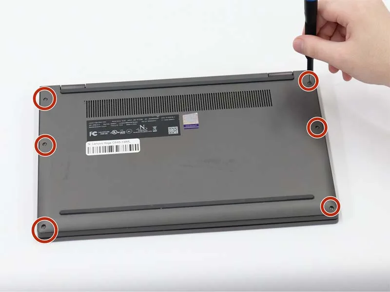 cach-thay-o-ssd-cho-laptop-lenovo-yoga-c640-13im