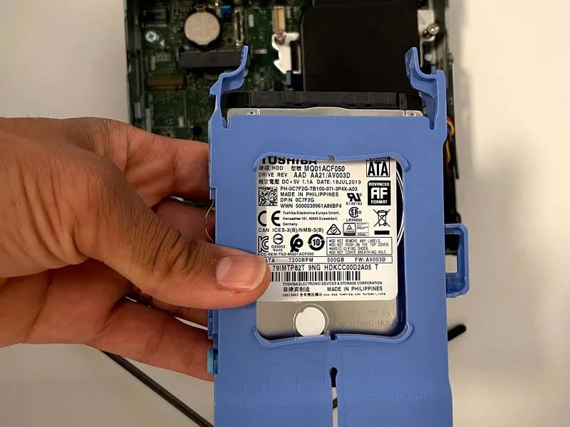 huong-dan-cach-thay-o-cung-dell-optiplex-3070-micro-pc-chuan-xac-h4