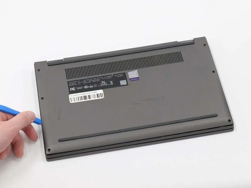 cach-thay-o-ssd-cho-laptop-lenovo-yoga-c640-13im-h2