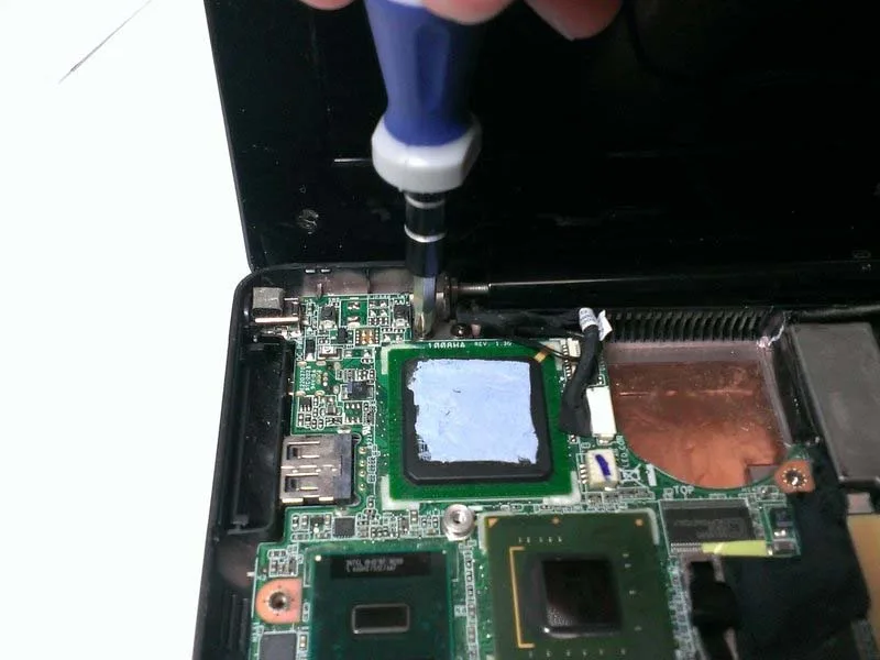 quy-trinh-thao-roi-asus-eee-pc-1008ha-djon-gian-hieu-qua-h8