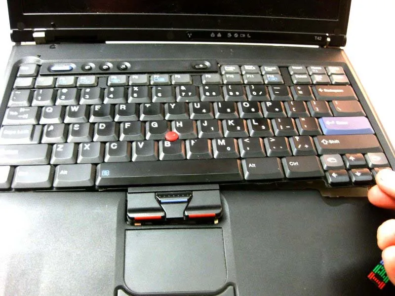 huong-dan-cach-thao-roi-hoan-chinh-ibm-thinkpad-t42-h7