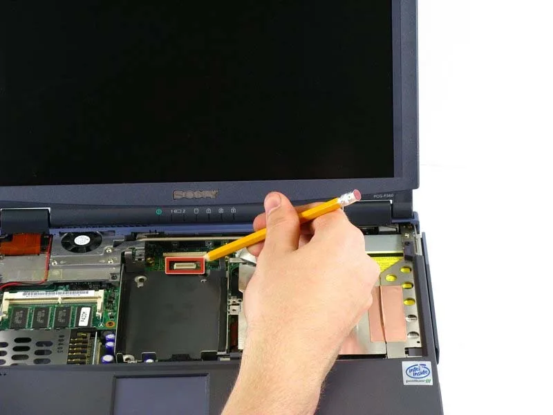 huong-dan-cach-thay-o-cung-sony-vaio-pcg-f360-h7
