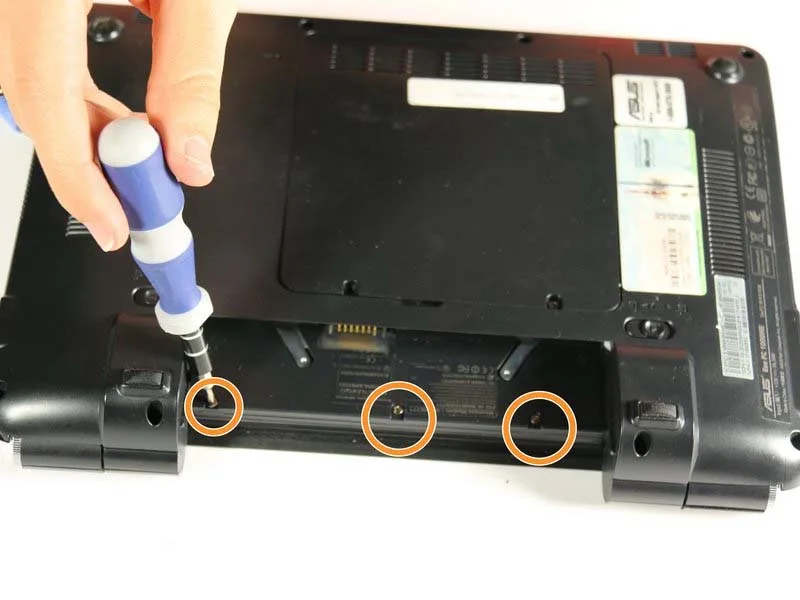 huong-dan-cach-thay-bo-mach-chu-asus-eee-pc-1000he-h11