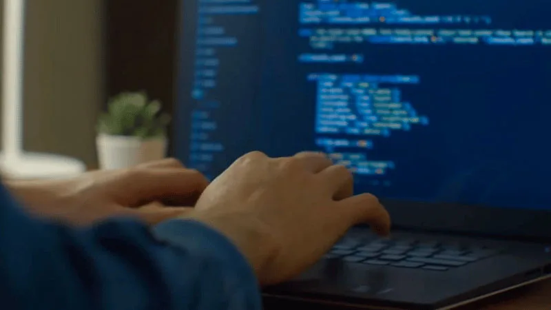 cach-chon-mua-laptop-phu-hop-tui-tien-cua-ban-h5