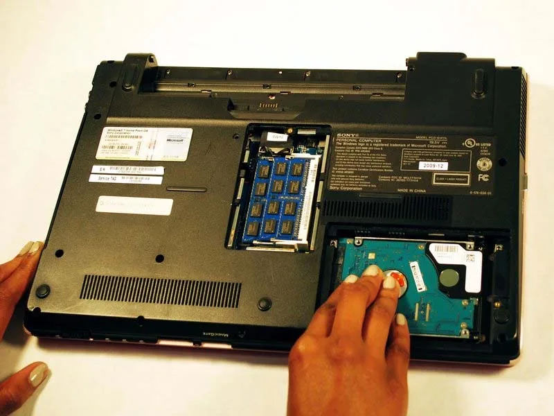 cach-thay-cong-tai-nghe-cho-laptop-sony-vaio-vpcw21fx-h7
