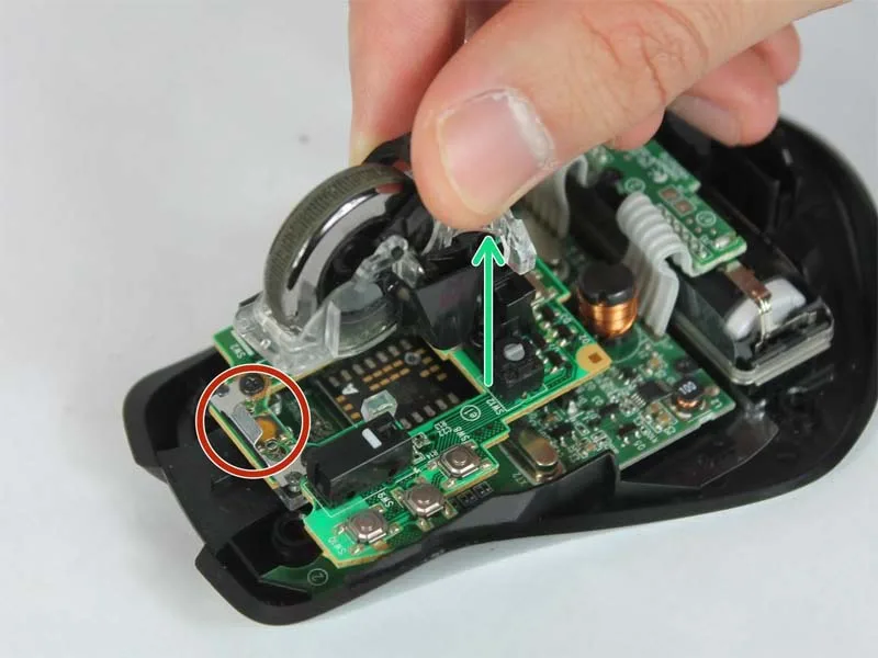 huong-dan-cach-thay-bang-mach-duoi-pcb-logitech-g700s-h7