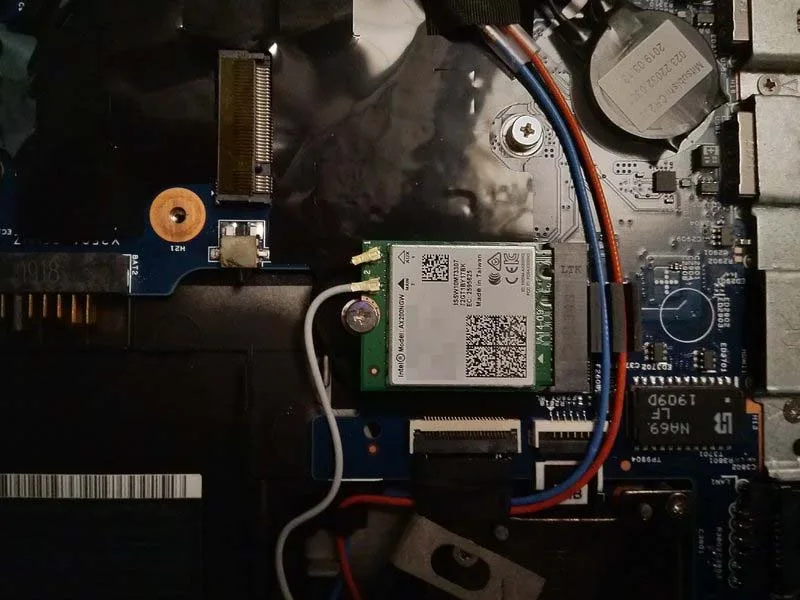 huong-dan-thay-the-wifi-tren-lenovo-thinkpad-p52s-h4